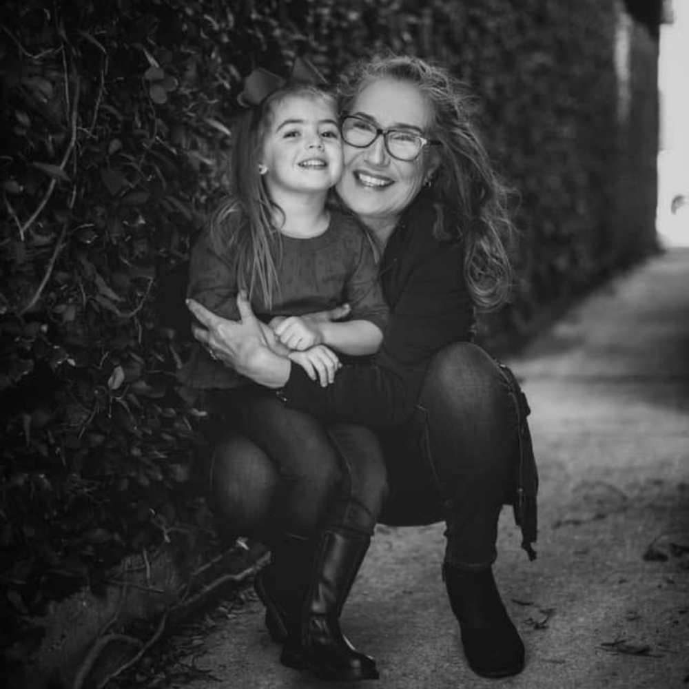 Meet your Posher, Debi